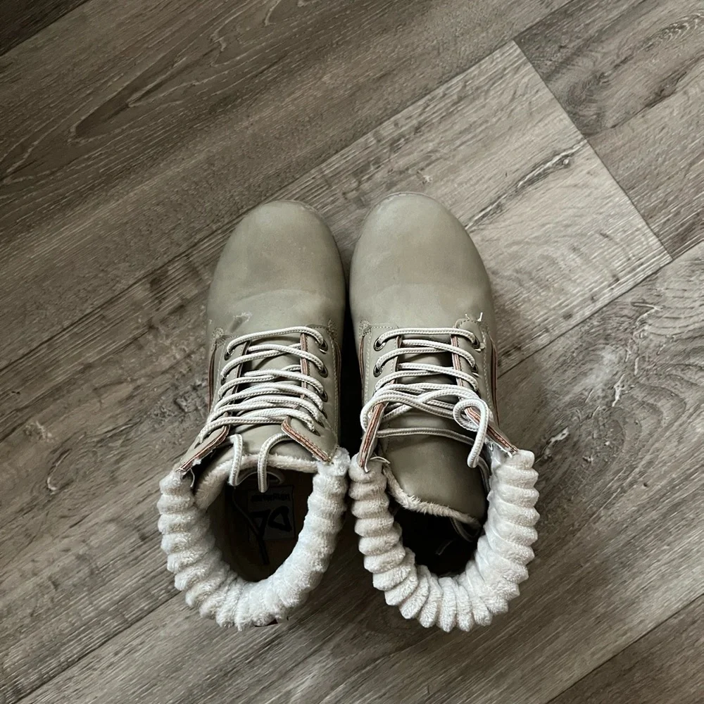 Dirty Laundry Alpine Booties - Picture 2 of 7